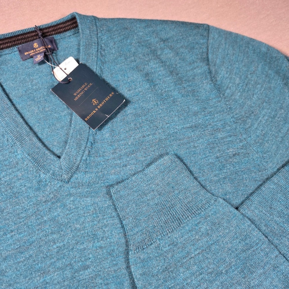 NEW Brooks Brothers Mens Washable Merino Wool V-Neck Sweater Teal Heather Medium